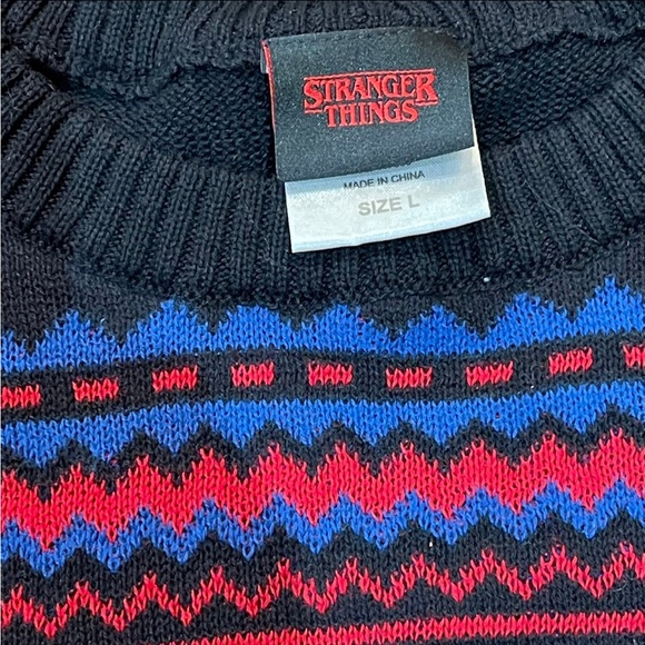 - Stranger Things sweater large - Picture 4 of 8